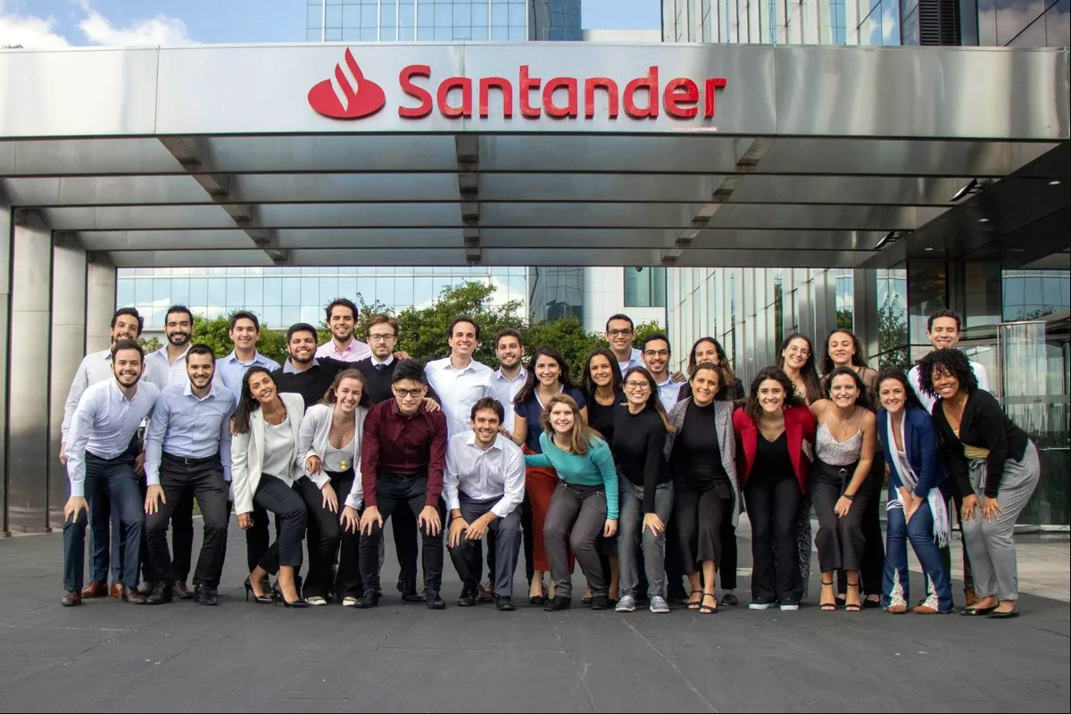 Banco Santander disponibiliza mais de 120 vagas de emprego