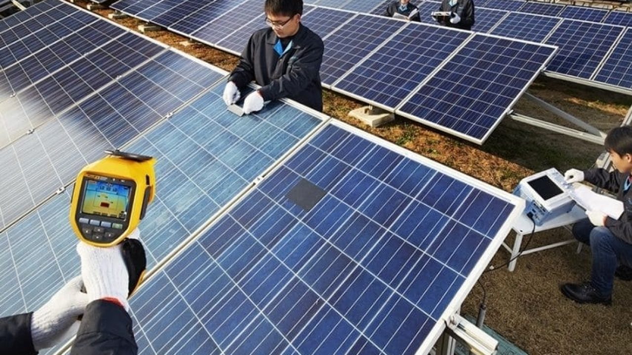 construção dos painéis solares