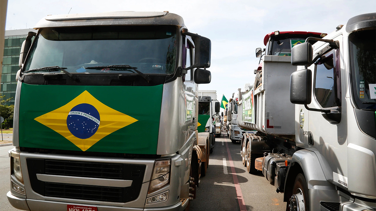 Inscrições para receber R$ 1.000 em auxílio a caminhoneiros se encerram nesta segunda-feira, 29, em todo o Brasil