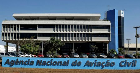 Agência Nacional de Aviação Civil (ANAC) se prepara para concurso com salários que podem passar de R$22 mil