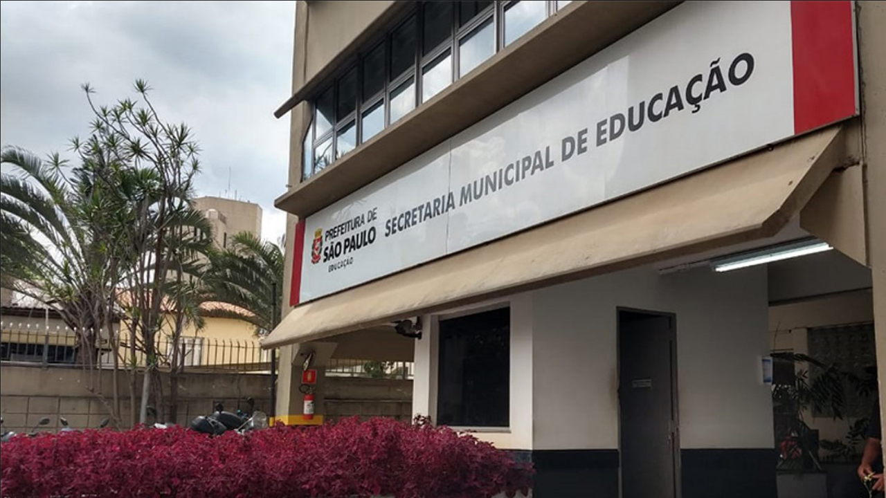 Com salários de até R$ 4.420,55: São Paulo lança concurso para profissionais da educação municipal com mais de 900 vagas