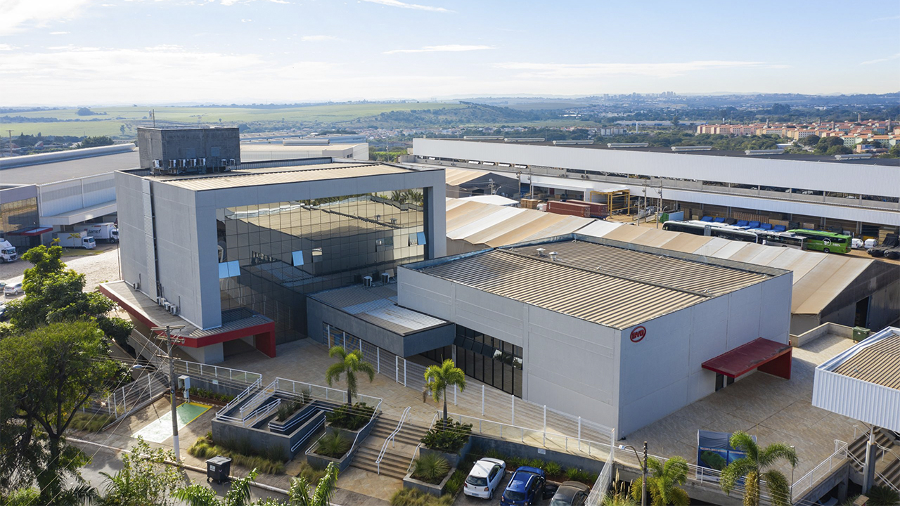 Montadora chinesa de veículos elétricos BYD abre novas vagas de emprego em Campinas, São Paulo, e para sua nova fábrica em Camaçari, Bahia