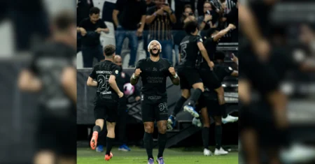 Corinthians goleia Athletico-PR e alcança importante vitória no Brasileirão 2024