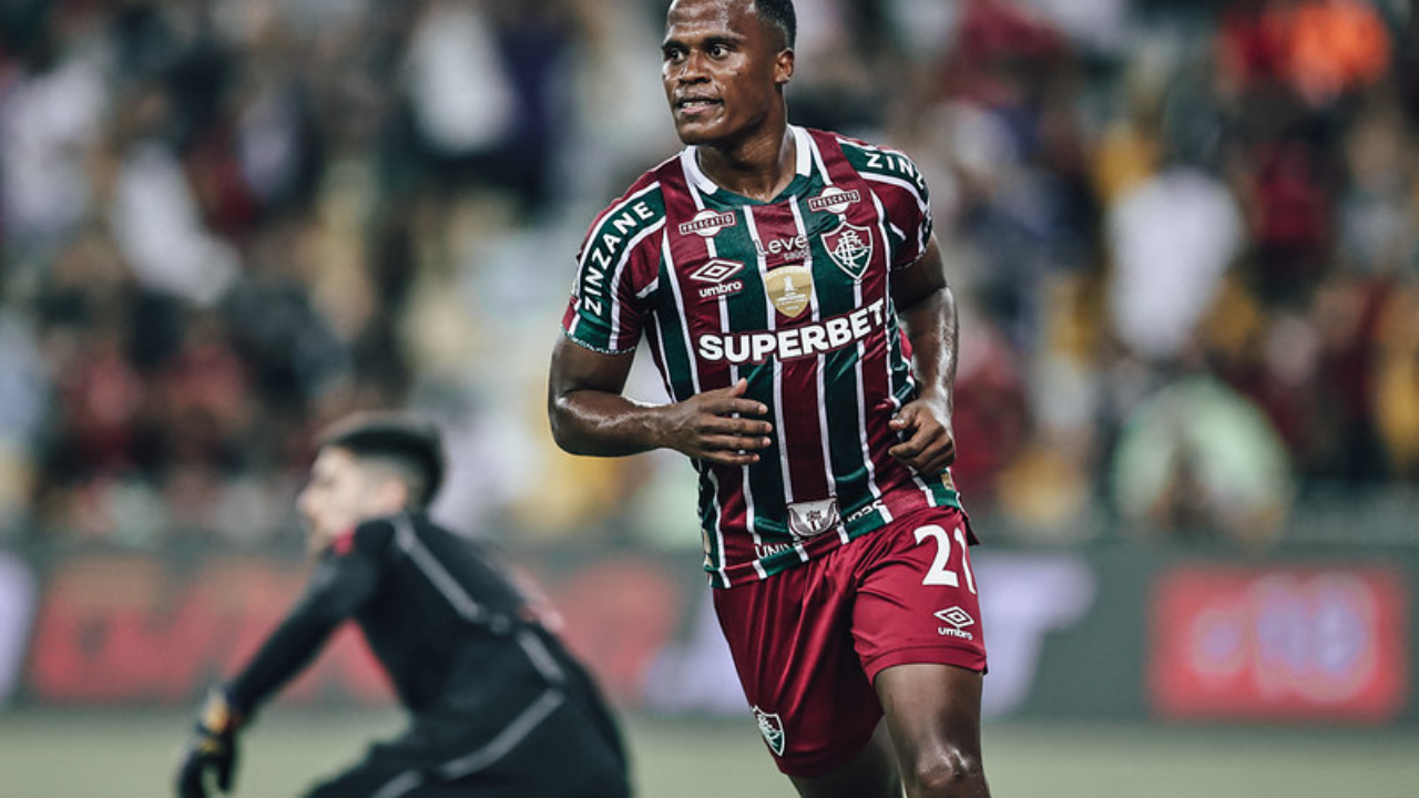 Fluminense derrota Flamengo por 2 a 0