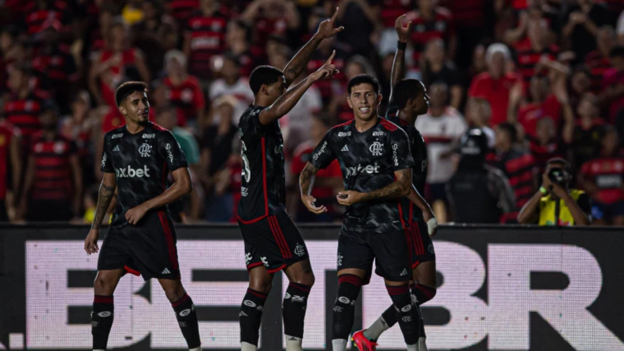 Campeonato Carioca: Flamengo goleia Bangu