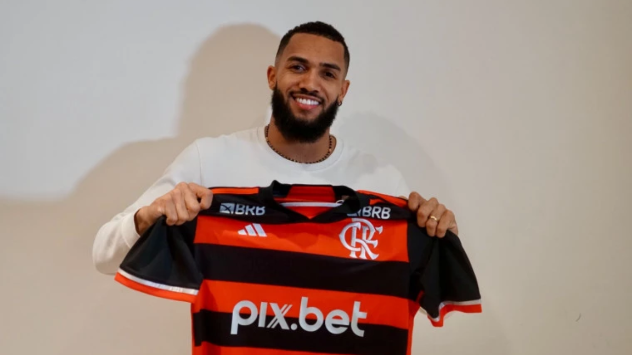 Flamengo anuncia contratação do atacante Juninho